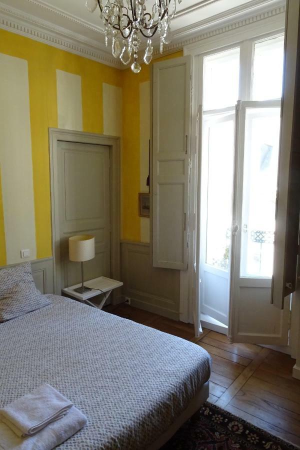 Le Quatre Bed & Breakfast Rennes Exterior photo