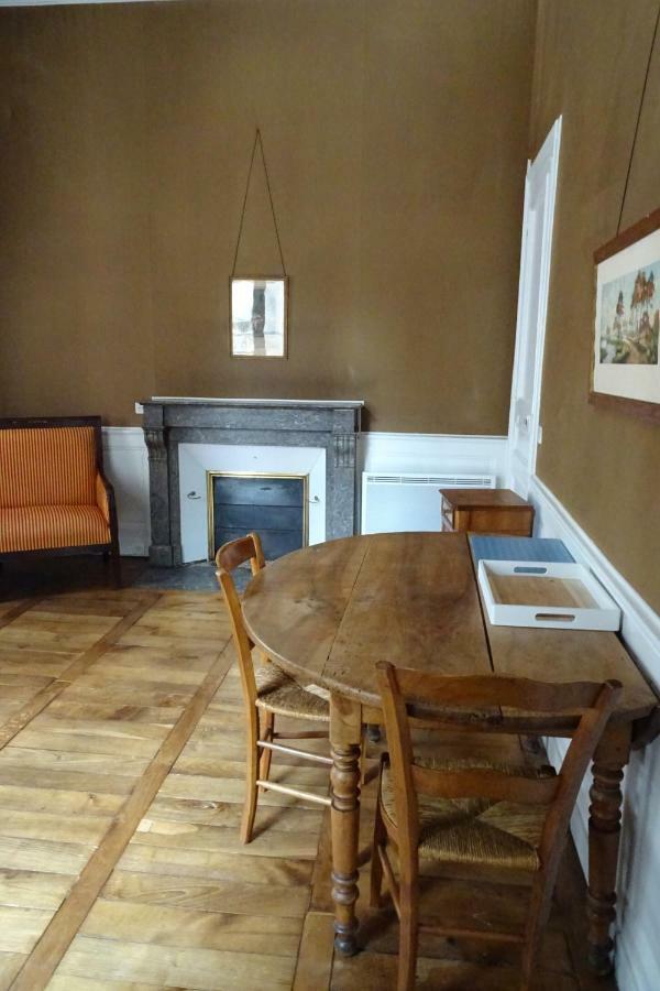 Le Quatre Bed & Breakfast Rennes Exterior photo