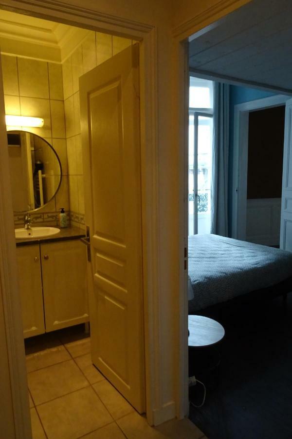 Le Quatre Bed & Breakfast Rennes Exterior photo
