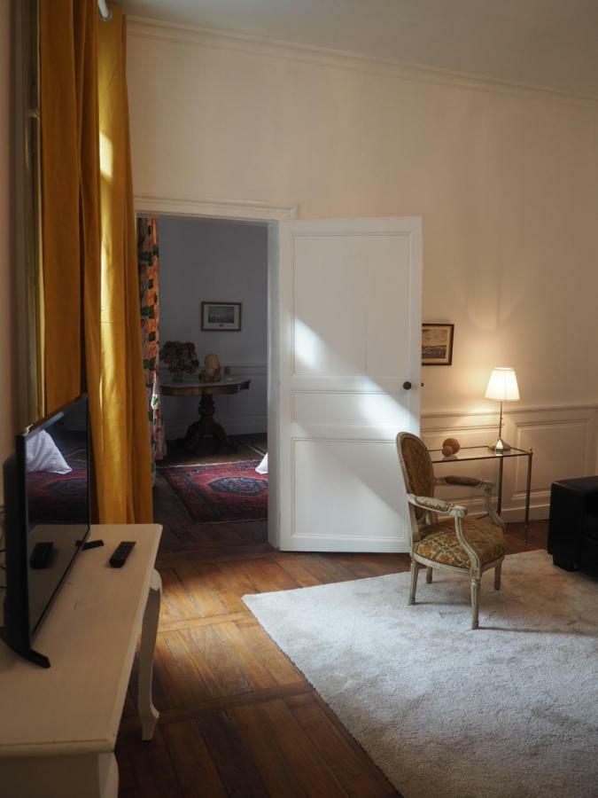 Le Quatre Bed & Breakfast Rennes Exterior photo