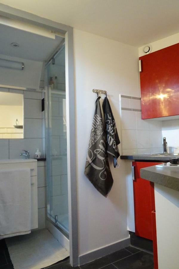 Le Quatre Bed & Breakfast Rennes Exterior photo